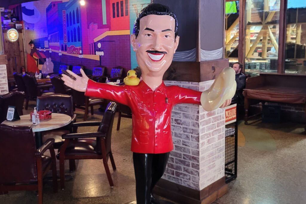 Expedition 555 USA – Florida – Ybor City King Corona Cigar Bar